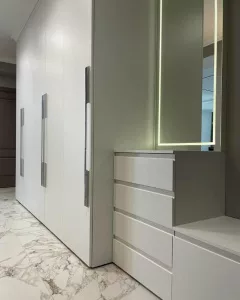 Прихожая «Зеркальный акцент»