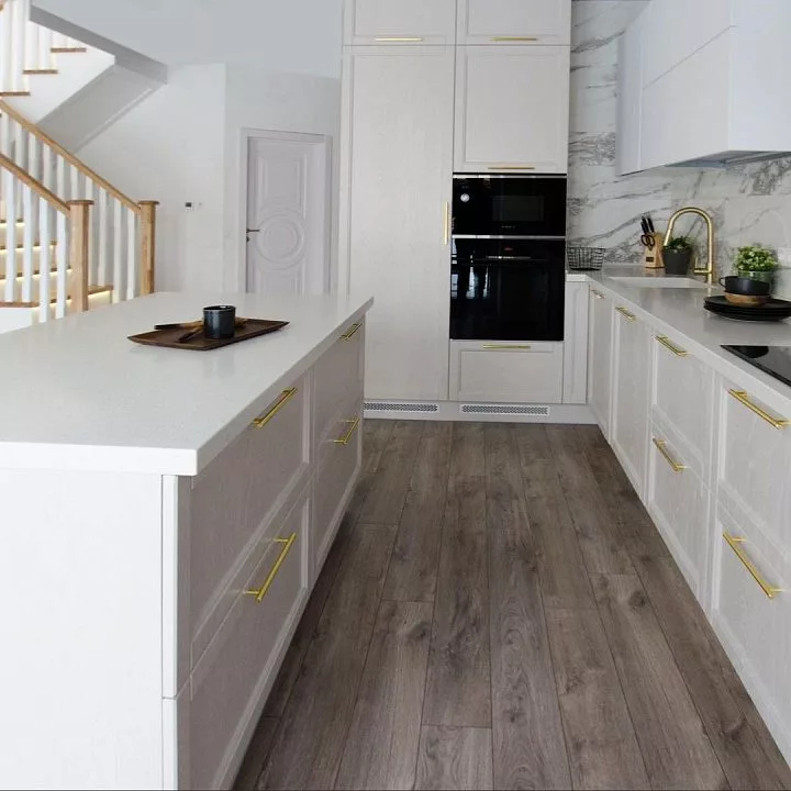 Кухня 507, с островом, белая