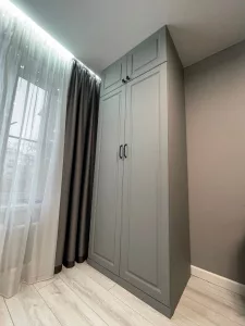 Распашной шкаф «Ажур 105»